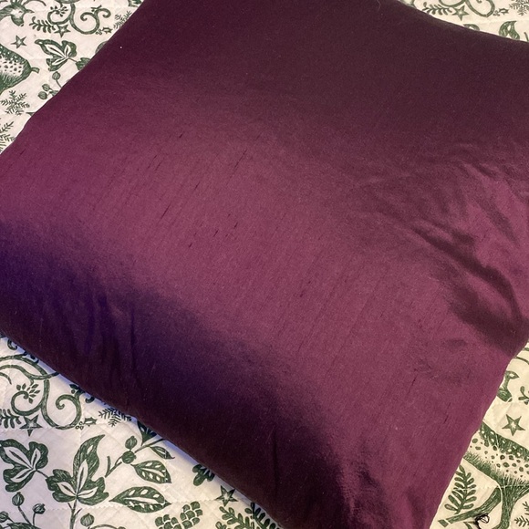 Embroidered Floral Pillow with Bird Design, 100 percent silk, down feathers - Picture 3 of 7